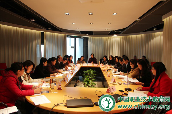 1451271696537048354.jpg 3.jpg